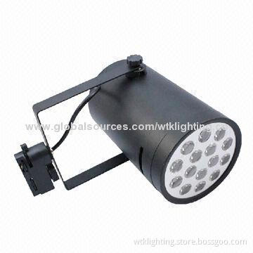 15W LED Track Light with High-quality/Aluminum/135-1450lm/Epistar Chip/2-year Warranty/Customized